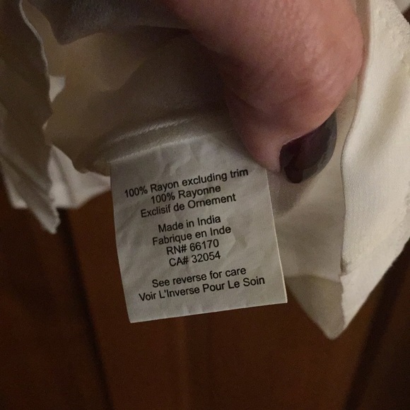 Pretty butterfly-shaped top with mini sequins - Picture 3 of 6